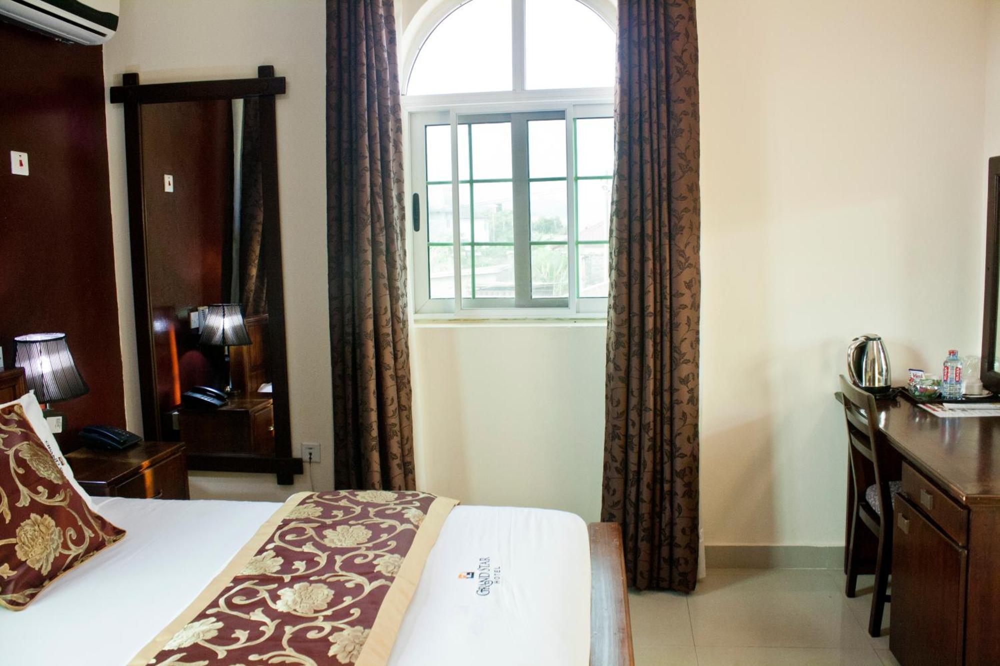 Grand Star Hotel North Legon Zimmer foto